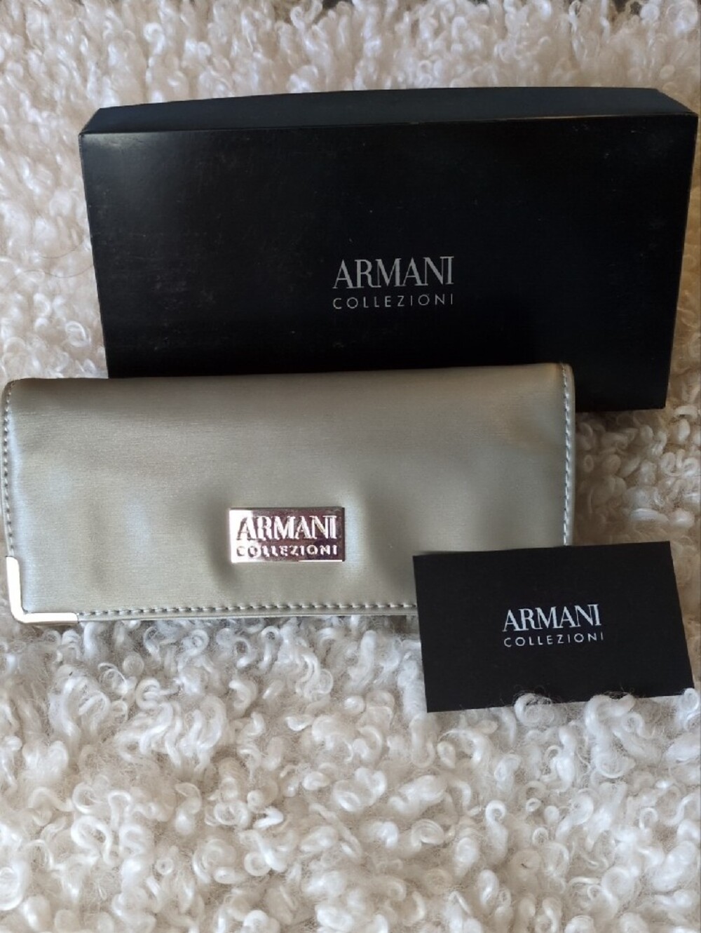 Armani Collezioni Cream Travel Jewelry Organizer - Picture 3 of 4